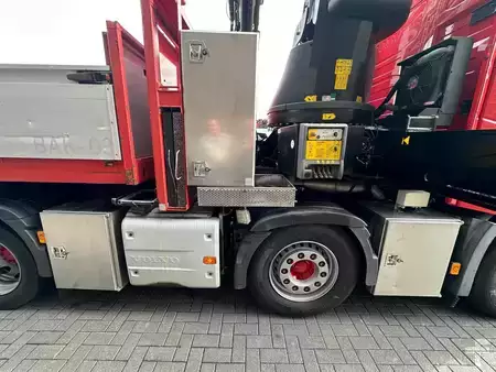 Caminhão 2015 Volvo FH 500 8X2 TREKKER BAKWAGEN +PALFINGER PK 88002 EH F+PJ 125 E KR (20)