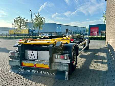 Traileri 0 Hüffermann HSA 18.71 (6)