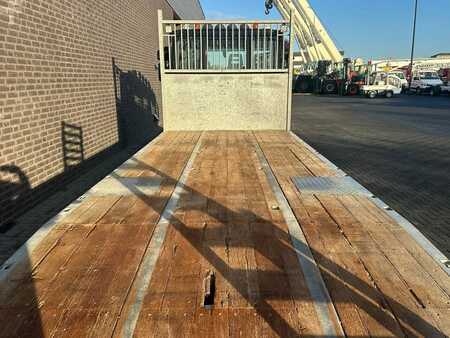 Náklaďák 2018 Iveco Eurocargo 12-60 OPRIJWAGEN / MACHINE TRANSPORTER / PLATEAU (13)