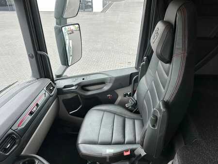 Ciężarówka 2023 Scania R770 8X2 TRIPLE VDL S30-6700 HAAKARMSYSTEEM / ABROLLKIPPER / HOO (17)
