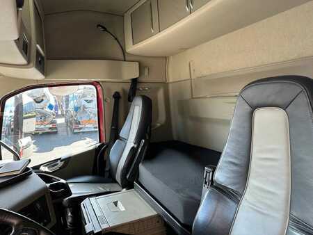 Siirrettävät nosturit 0 Volvo FH 500 6X2 TREKKER / SATTELZUG/TRACTOR UNIT/ CAMION MET PALFINGE (19)