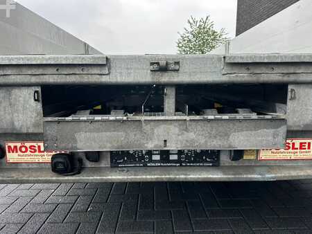 Anhänger 0 Möslein THT 11 BL G 2 ASSER TANDEM AANHANGER MET OPRIJPLANKEN (14)