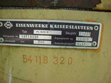 Rupsgraafmachines 1991 EWK PL820R Teleskopbagger (10)