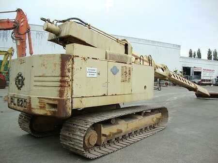 Rupsgraafmachines 1991 EWK PL820R Teleskopbagger (3)