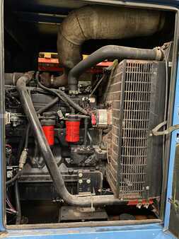 Power Generator 2011 SDMO J165 (3)