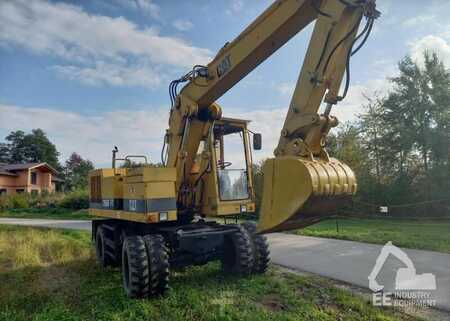 Caterpillar 206 B FT