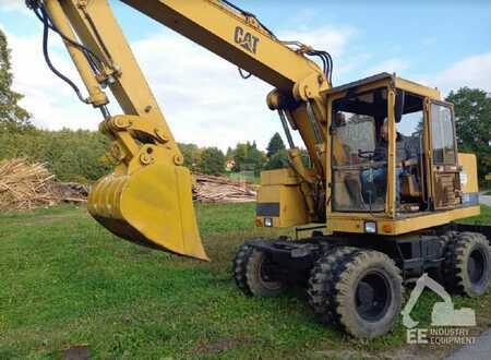 Caterpillar 206 B FT