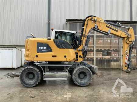 Mobilbagger 2019 Liebherr A 912 COMPACT LITRONIC (4)