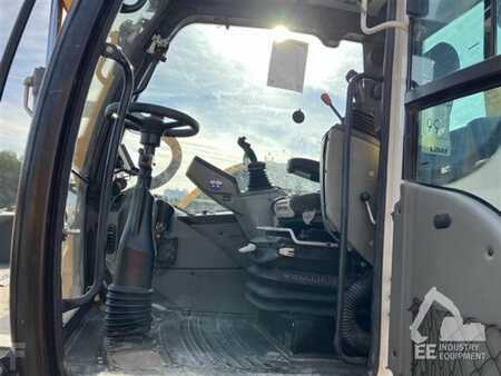 Mobilbagger 2019 Liebherr A 912 COMPACT LITRONIC (3)