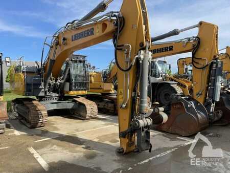 Liebherr R 930 NLC