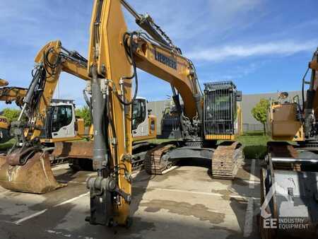 Liebherr R 930 NLC