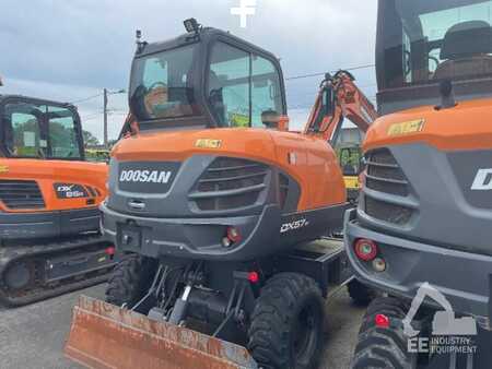 Mobilbagger 2019 Doosan DX 57 W-5 (8)