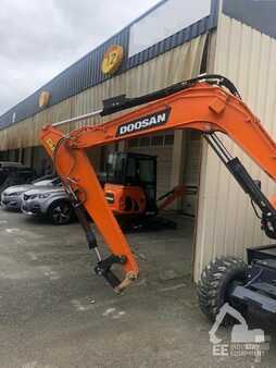 Mobilbagger 2022 Doosan DX 57 W-7 (1)