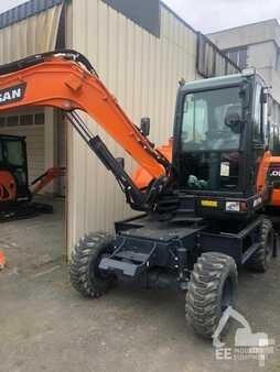 Mobilbagger 2022 Doosan DX 57 W-7 (2)