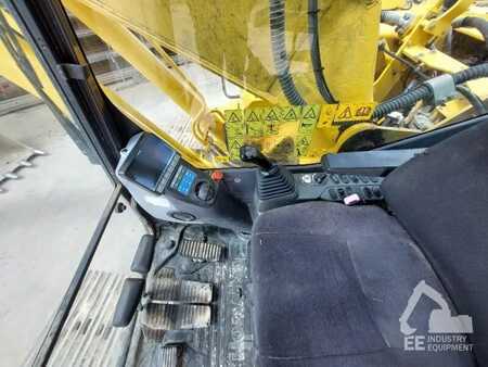 Kettenbagger 2012 Komatsu HB 215 LC-1 (3)