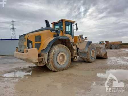 Volvo L 220 H2