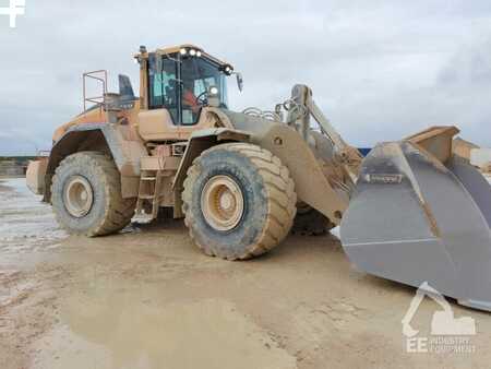 Volvo L 220 H2