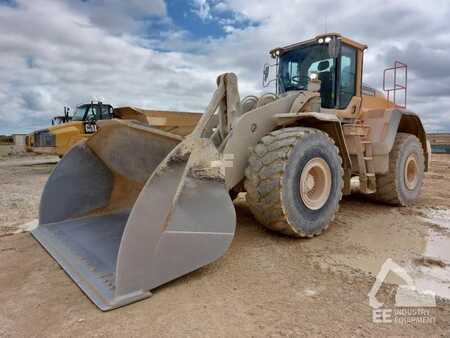 Volvo L 220 H2