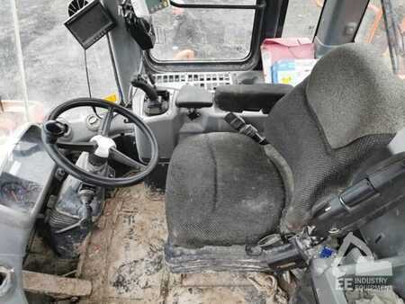 Pale Gommate 2010 Doosan DL 500 (3)