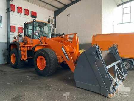 Doosan DL 350