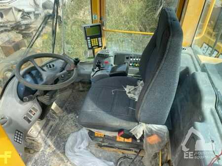 Pale Gommate 2006 Volvo L 180 E (4)