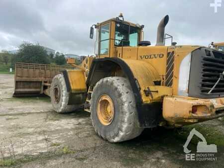 Volvo L 220 E