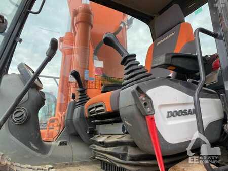 Hydraulic Excavators 2017 Doosan DX 225 LC-3 (3)