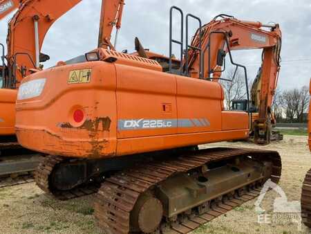 Hydraulic Excavators 2017 Doosan DX 225 LC-3 (9)