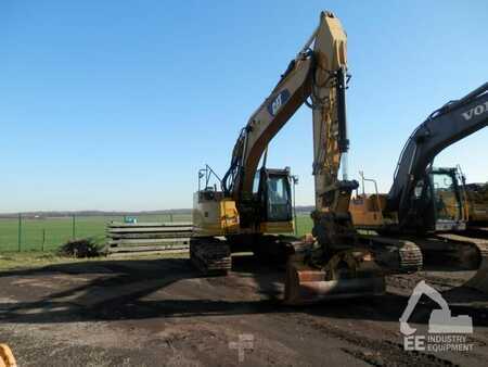 Kettenbagger 2010 Caterpillar 321 D (1)