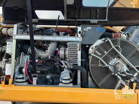 Escavadora de rastos 2021 Liebherr R 920 COMPACT LC (6)