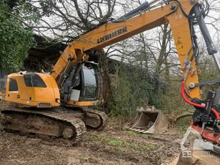 Escavadora de rastos 2023 Liebherr R 920 COMPACT LC (1)