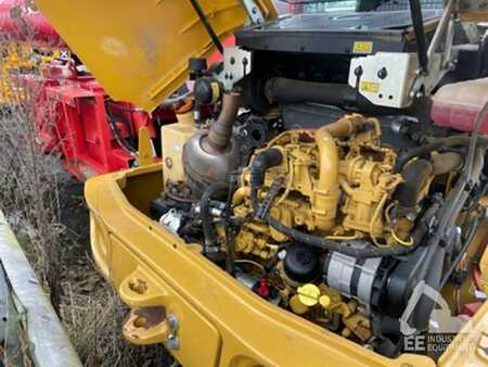 Cargadoras de ruedas 2023 Caterpillar 906 (10)