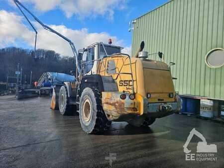 Kerekes rakodó 2009 Liebherr L 550 2 plus 2 (9)
