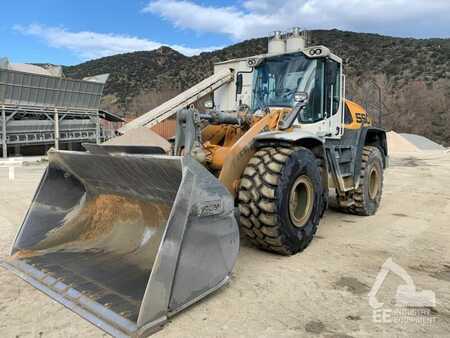 Kerekes rakodó 2022 Liebherr L 550 (5)