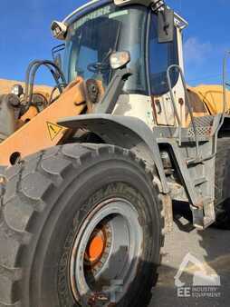 Kerekes rakodó 2013 Liebherr L 550 2plus2 (6)