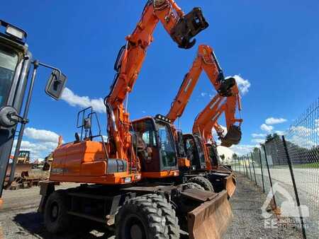 Kerekes kotrógép 2016 Doosan DX 160 W-3 (1)