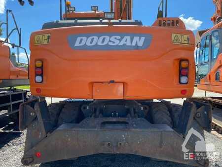 Kerekes kotrógép 2016 Doosan DX 160 W-3 (10)