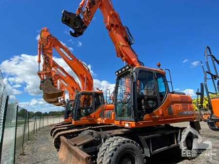 Kerekes kotrógép 2016 Doosan DX 160 W-3 (4)