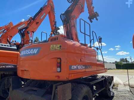 Kerekes kotrógép 2016 Doosan DX 160 W-3 (9)