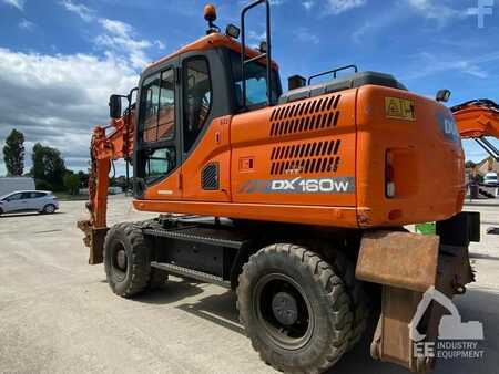 Kerekes kotrógép 2016 Doosan DX 160 W-3 (9)