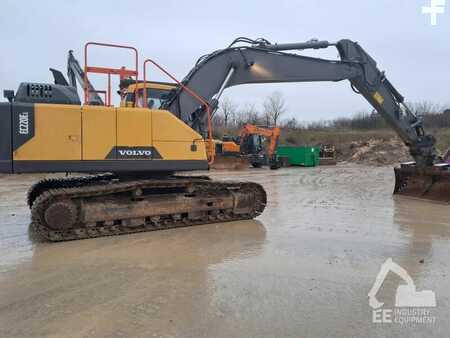 Kettenbagger 2016 Volvo EC 220 EL (1)