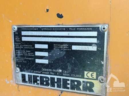 Korečková rýpadla 2013 Liebherr R 906 LC LITRONIC (6)
