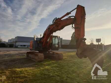 Lánctalpas kotrógép 2012 Hitachi ZX 225 USLC-3 (1)
