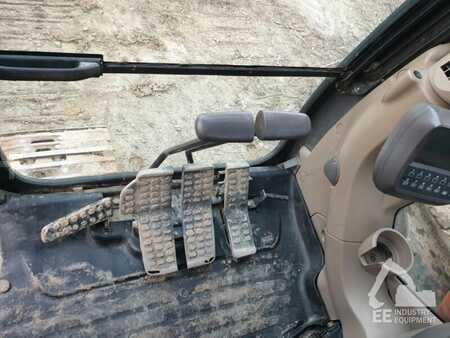 Lánctalpas kotrógép 2012 Hitachi ZX 225 USLC-3 (2)
