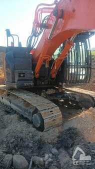 Kettenbagger 2016 Hitachi ZX 225 USLC-5B (1)