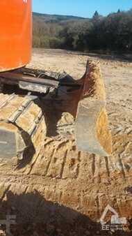 Kettenbagger 2016 Hitachi ZX 225 USLC-5B (10)