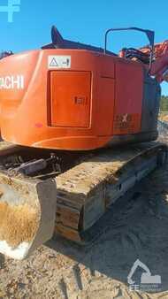 Kettenbagger 2016 Hitachi ZX 225 USLC-5B (8)