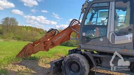 Escavadora de rodas 2009 Hitachi ZX 140 W-3 (3)