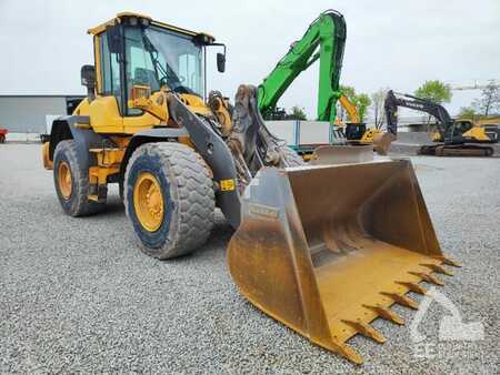 Kolové nakladače 2013 Volvo L 70 G (1)