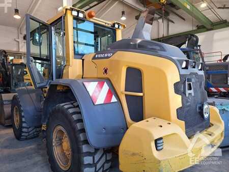 Ładowarki kołowe 2015 Volvo L 90 H (9)